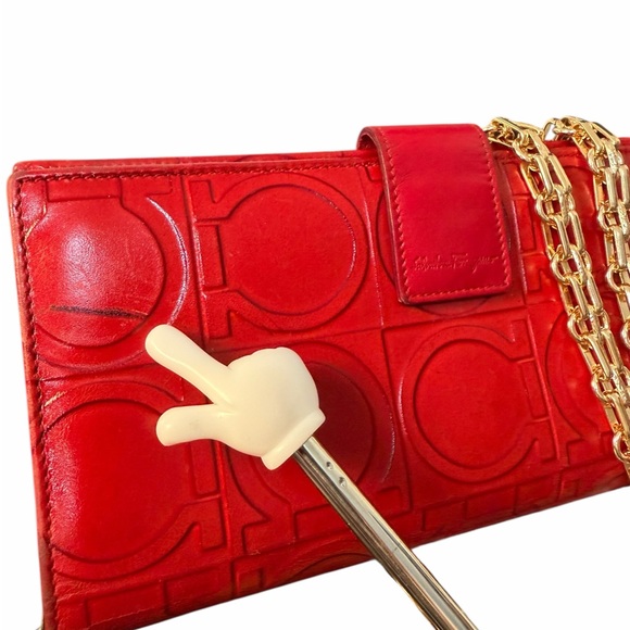 Ferragamo Gancini Embossed Red Long Wallet W/Unbranded Chain Insert (A352) - Picture 9 of 11